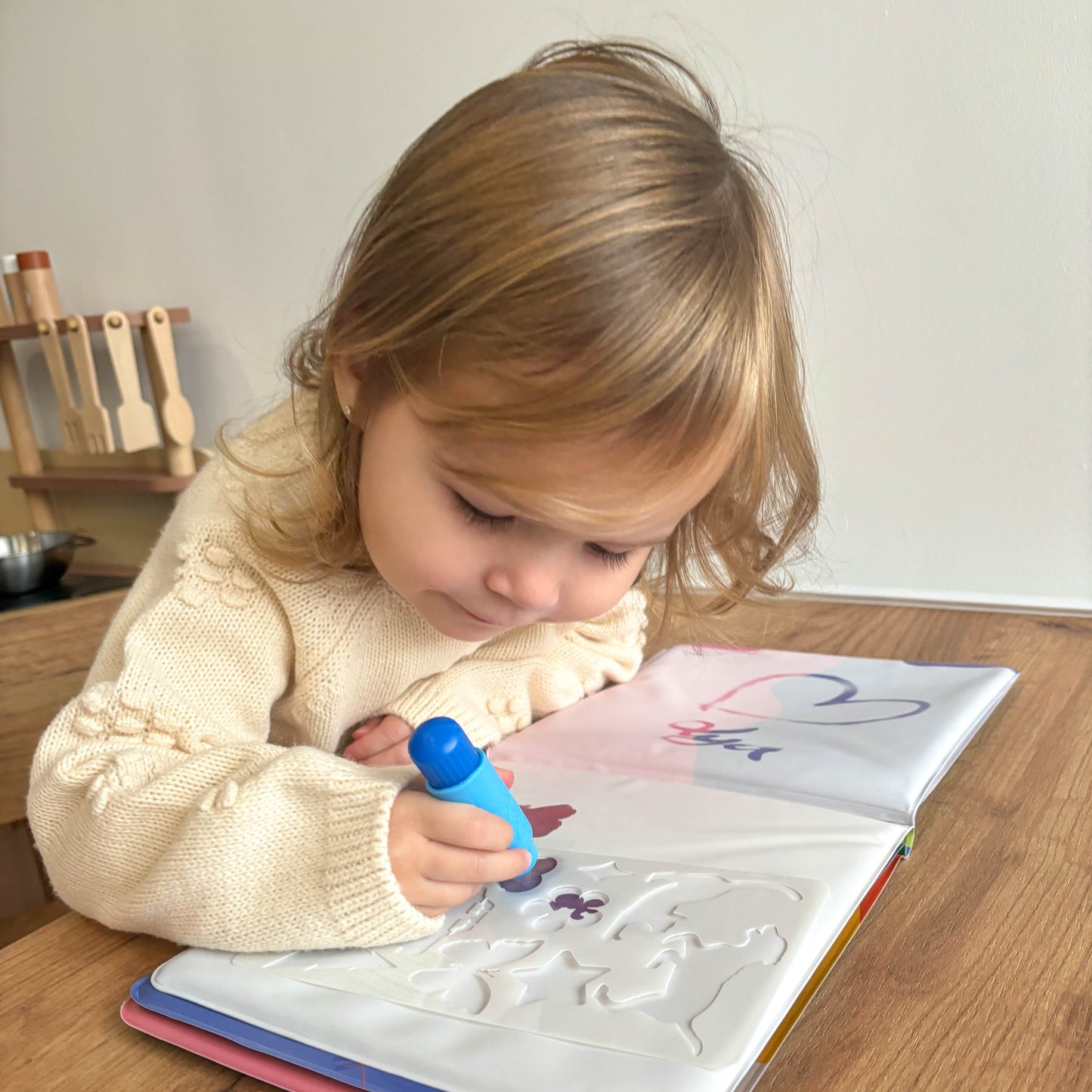 Livre de coloriage magique