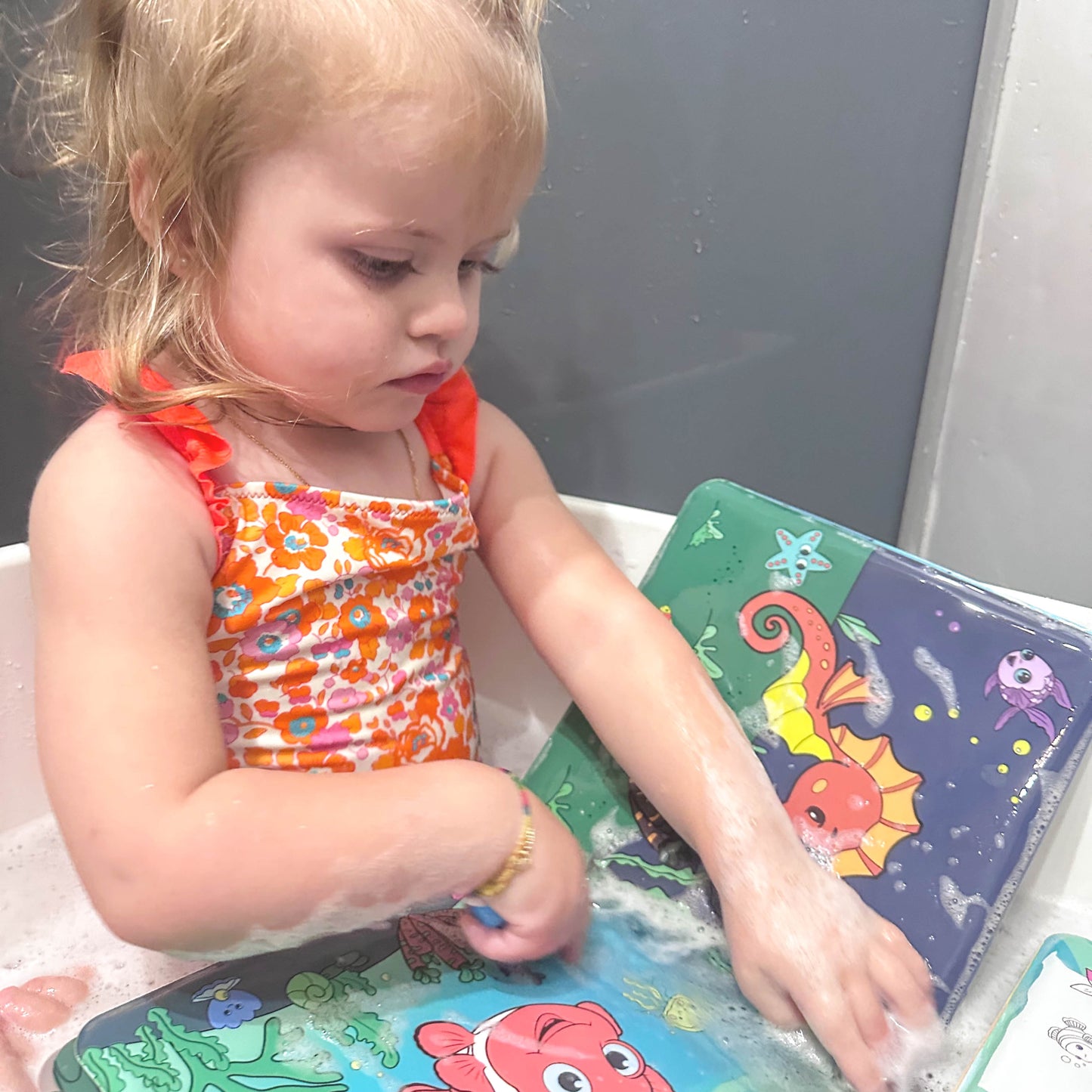 Livre de coloriage magique